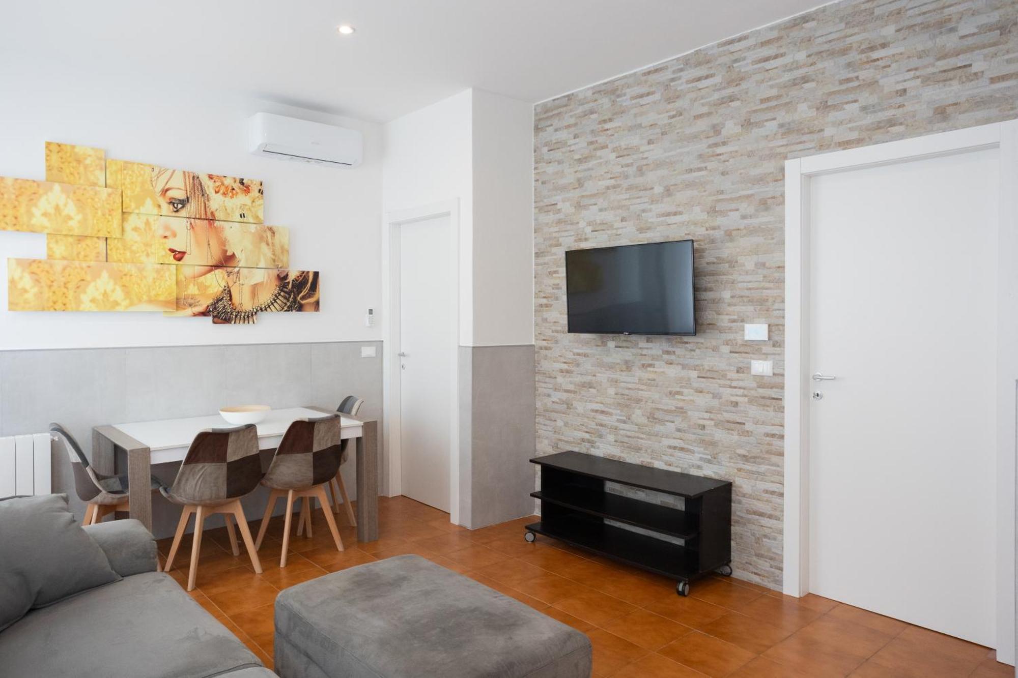 59 Tourist House Bologna Lame - Self Check-In Apartment Bagian luar foto