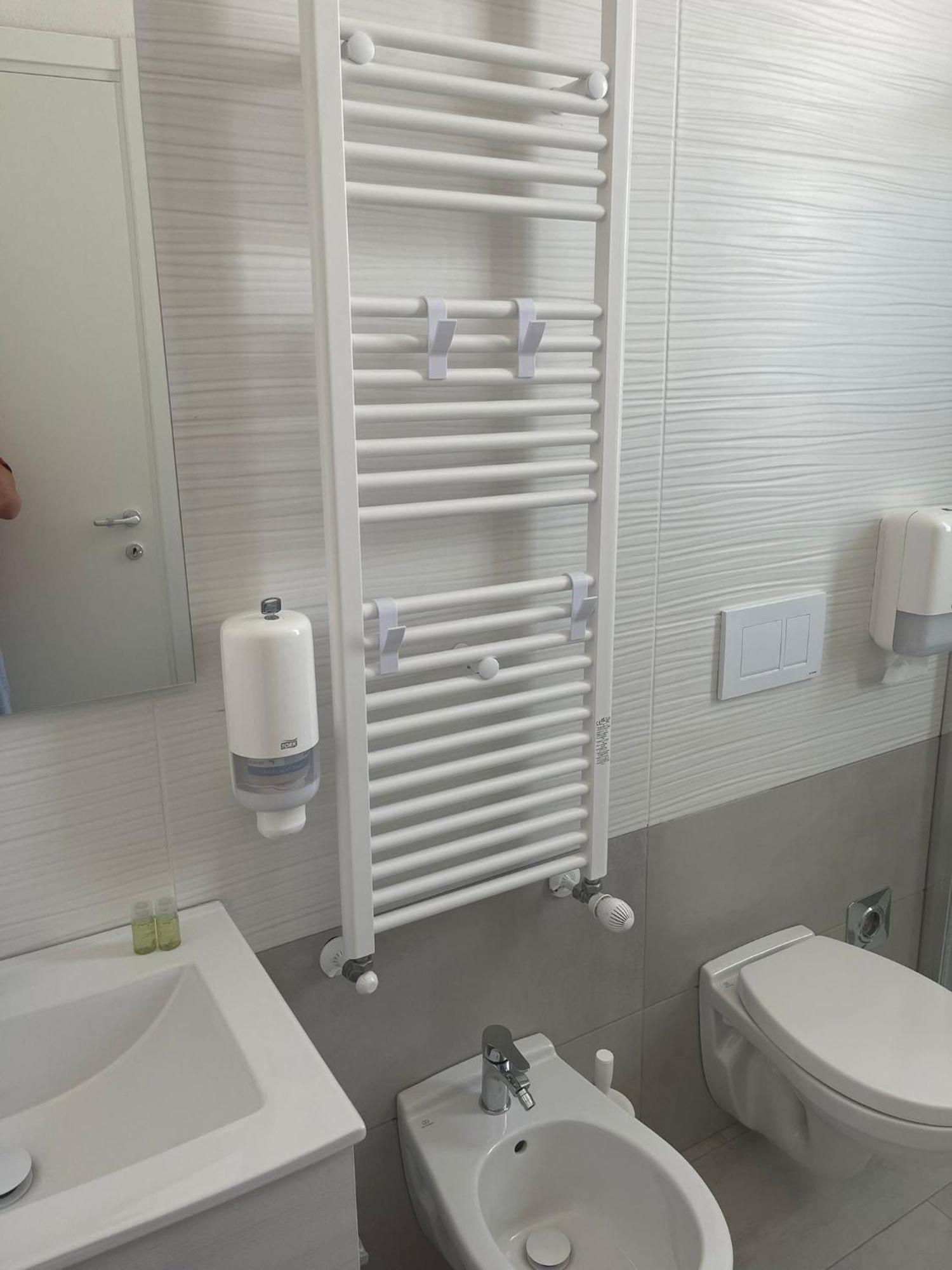 59 Tourist House Bologna Lame - Self Check-In Apartment Bagian luar foto