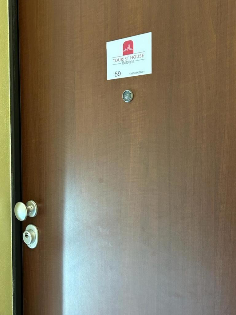 59 Tourist House Bologna Lame - Self Check-In Apartment Bagian luar foto