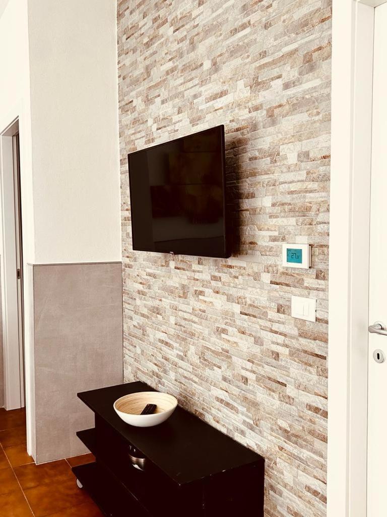 59 Tourist House Bologna Lame - Self Check-In Apartment Bagian luar foto