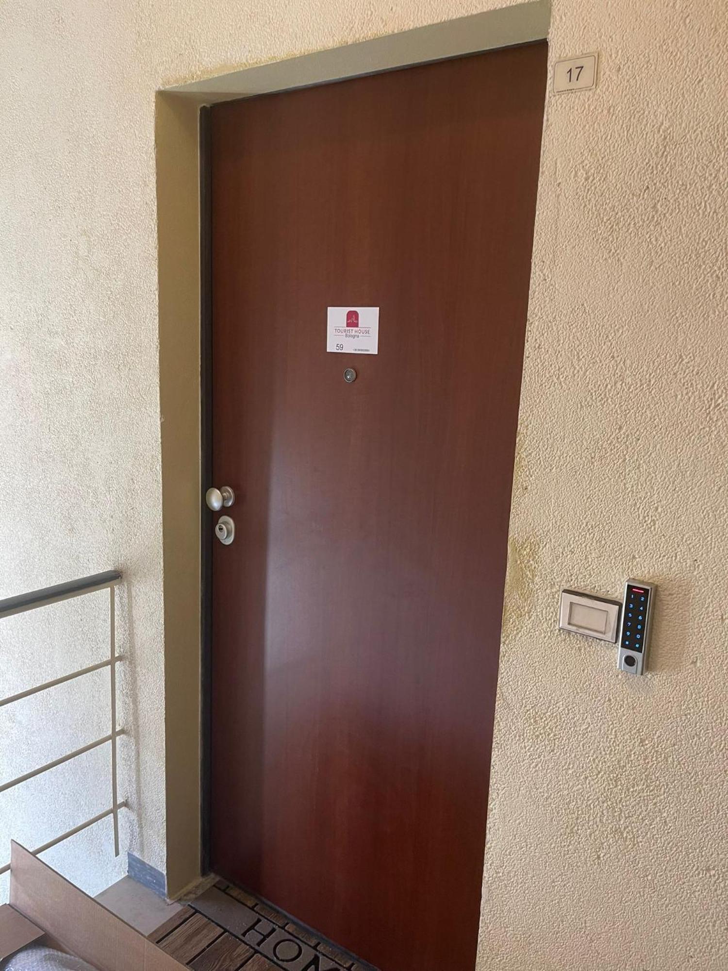 59 Tourist House Bologna Lame - Self Check-In Apartment Bagian luar foto